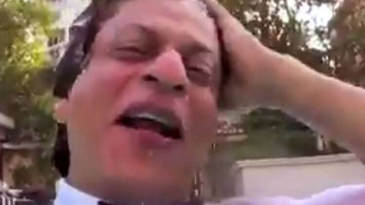 वीडियो में शाहरुख खान 