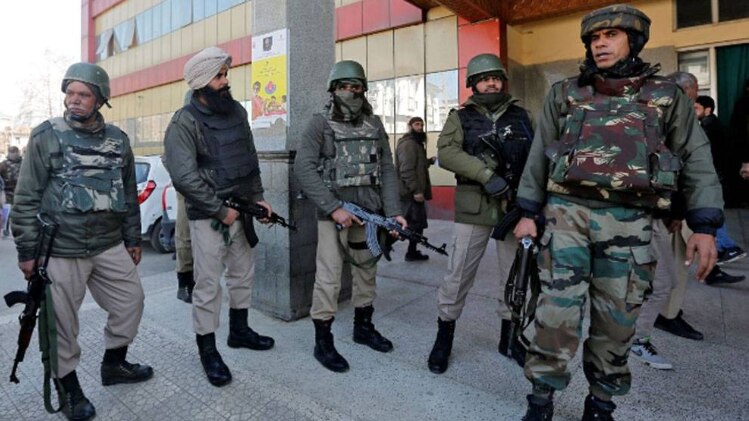 श्रीनगर में आतंकी हमला 