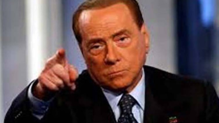सिल्वियो बर्लुस्कोनी (फाइल फोटो)