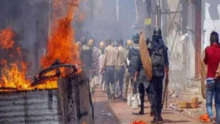 सांप्रदायिक हिंसा की आग में झुलसा आसनसोल 