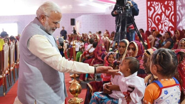 महिला दिवस पर पीएम के बड़े संदेश