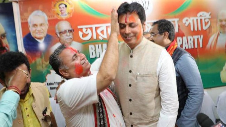 बीजेपी नेता बिप्लब देब हैं राज्य में सीएम के प्रबल दावेदार 