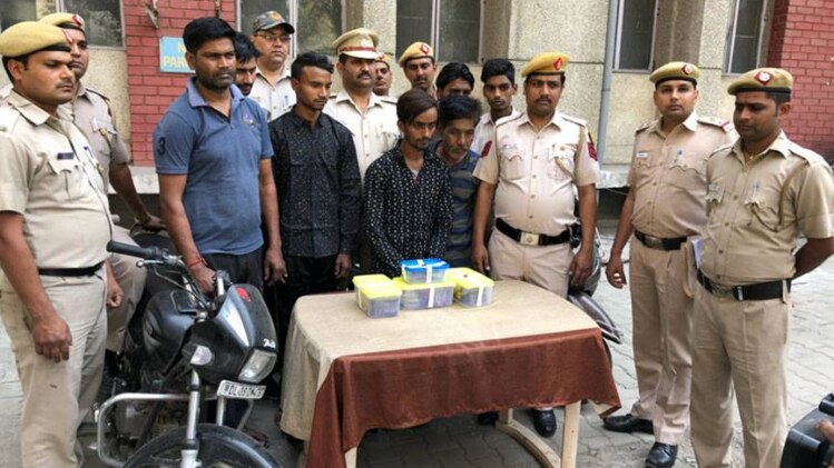 पुलिस पकड़े गए सभी आरोपियों से पूछताछ कर रही है