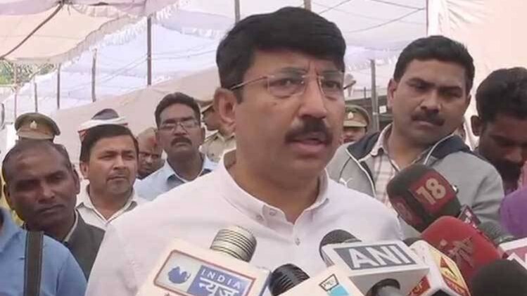 गोरखपुर डीएम राजीव रौतेला