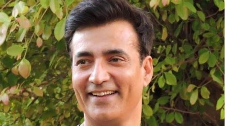 नरेंद्र झा 