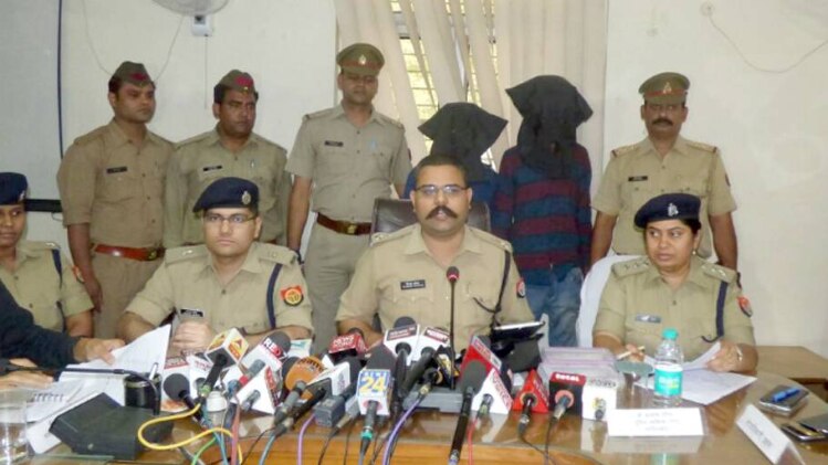 पुलिस मामले की छानबीन कर रही है
