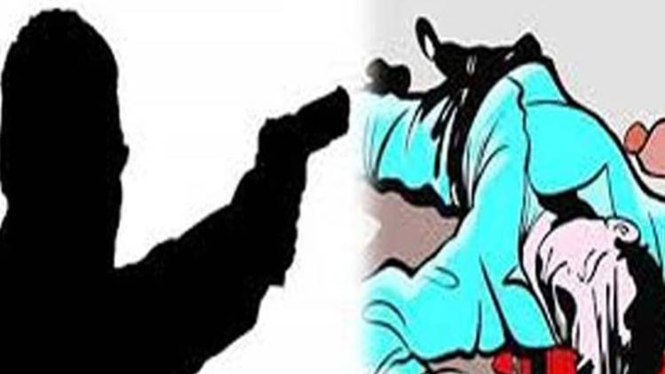 पिता के सामने बेेटे को मारी गोली