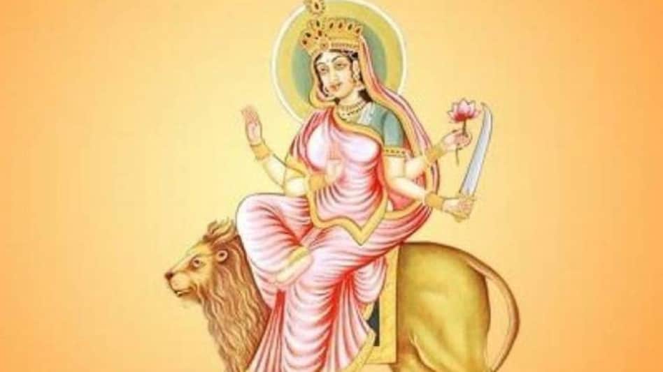 क्या है मां कात्यायनी की महिमा और पूजा विधि? - maa katyayni mahima and puja vidhi tpra - AajTak