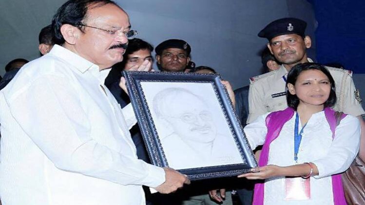 वैंकेया नायडू ने नमिता के हुनर की सराहना की 