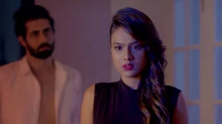 वेब सीरीज ट्विस्टेड 2 में निया शर्मा 