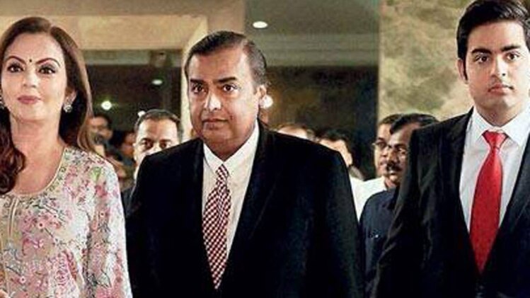 नीता अंबानी 