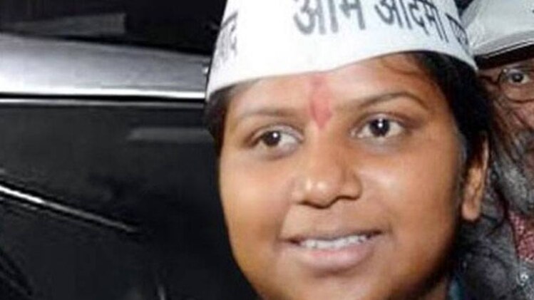 राखी बिड़लान