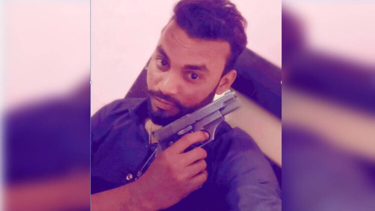 पुलिस मामले की छानबीन कर रही है