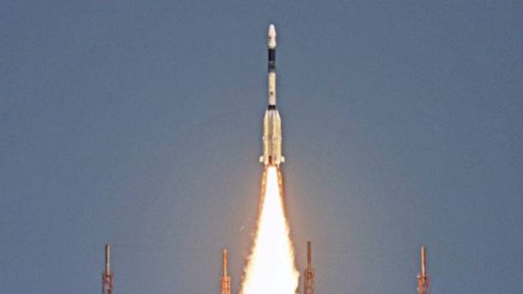 इसरो की ओर से सैटेलाइट से संपर्क की कोशिशें जारी हैं 