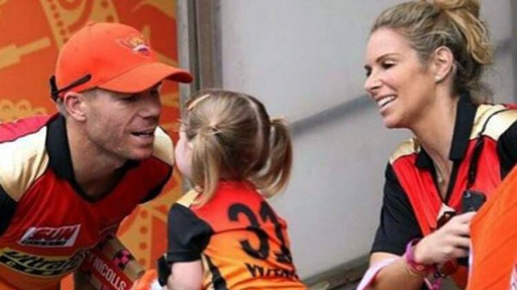 डेविड वॉर्नर अपने परिवार के साथ (फाइल)