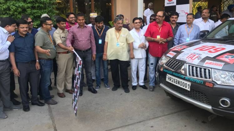 द आगरा ताज कार रैली