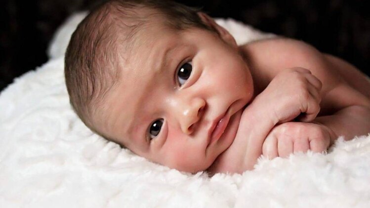 Breast Feeding : जानें ब्रेस्टफीडिंग के लाभ, माँ और बच्चे दोनों के स्वास्थ्य के लिए क्यों है स्तनपान महत्वपूर्ण? 6 Breast Feeding