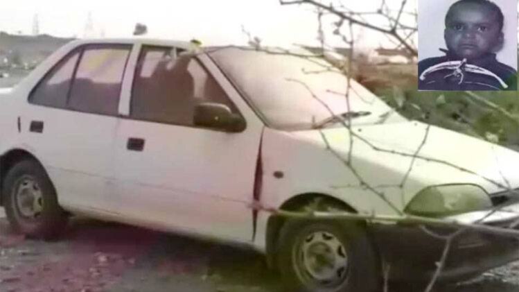 कार और इनसेट में मासूम की फाइल फोटो