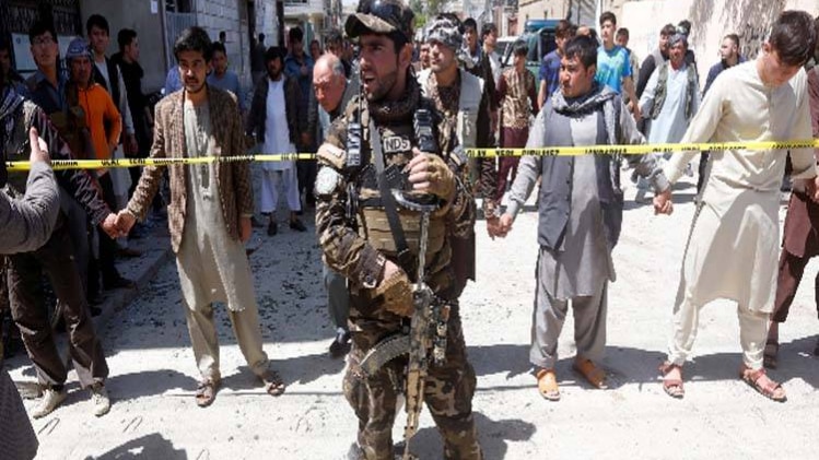 ब्लास्ट के बाद मौके पर तैनात सुरक्षाबल