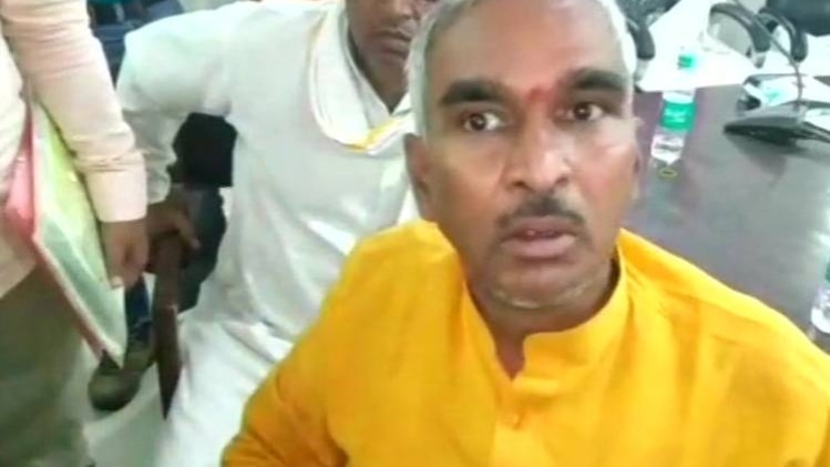 विवादित बयान देने वाले बीजेपी विधायक सुरेंद्र सिंह