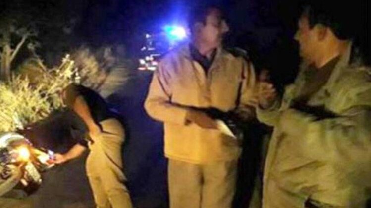 यूपी पुलिस बदमाशों पर शिकंजा कसती जा रही है