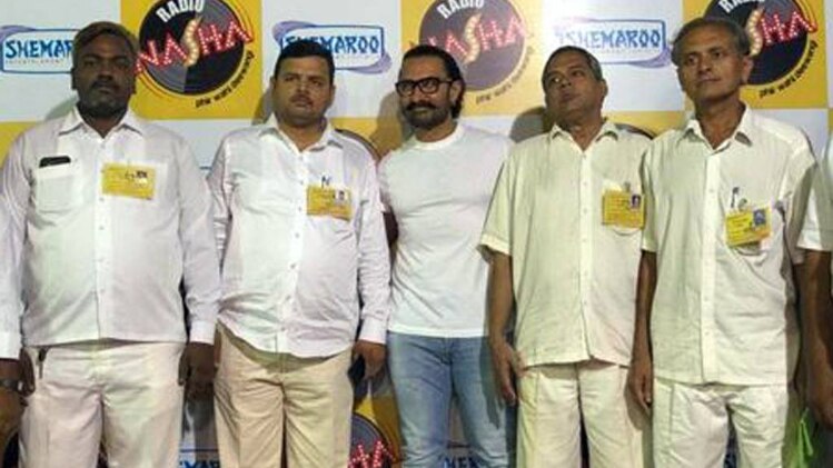 टैक्सी ड्राइवरों के साथ आमिर खान