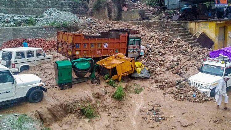 चमोली में गुरुवार को बादल फटा 