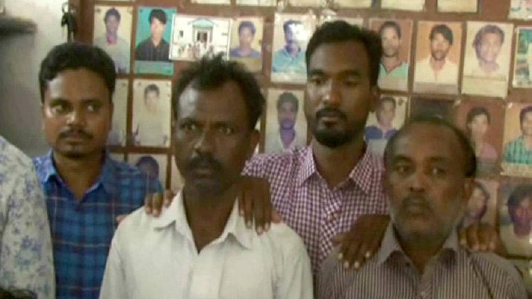 पुलिस पकड़े गए दोनों आरोपियों से पूछताछ कर रही है