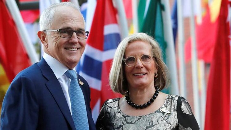 ऑस्ट्रेलियाई प्रधानमंत्री मैल्कम टर्नबुल पत्नी के साथ. 