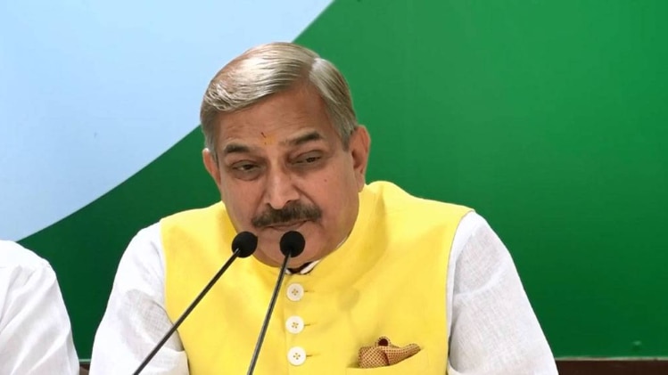 कांग्रेस प्रवक्ता प्रमोद तिवारी 