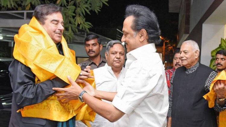 स्टालिन से मिलते शत्रुघ्न