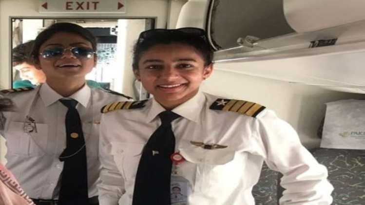 पाकिस्तानी महिला पायलट मरियम और शुमायला