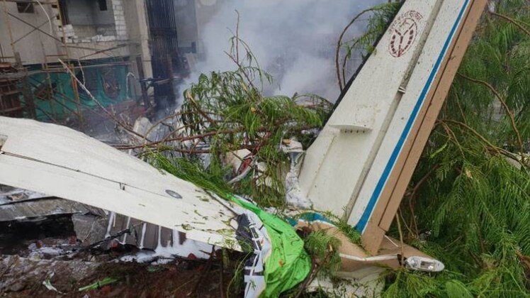 दुर्घटनाग्रस्त विमान