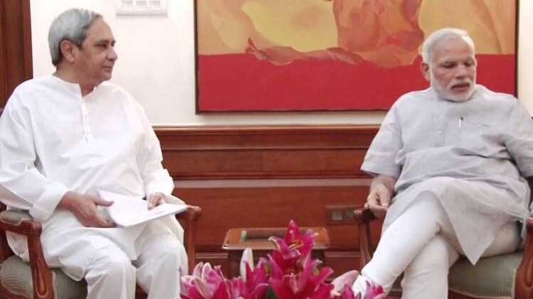 पीएम से मिलते पटनायक (फाइल फोटो)
