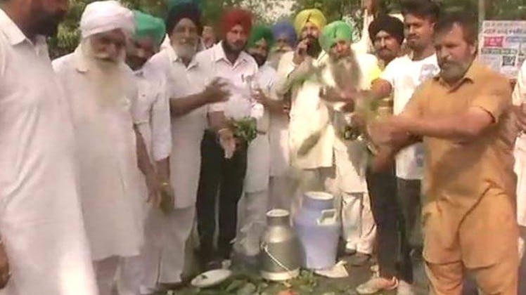 सात राज्यों में किसानों का प्रदर्शन