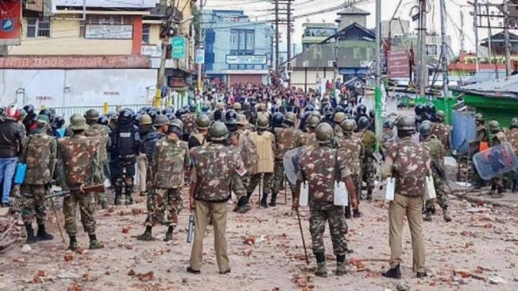 शिलॉन्ग में अभी भी तनावपूर्ण हैं हालात (File)