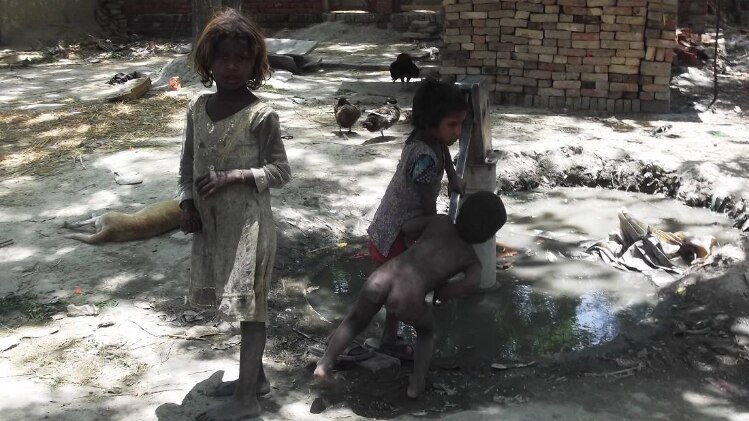 बनारस में मुसहरों की बस्ती