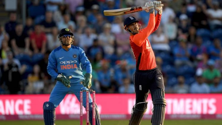 एलेक्स हेल्स