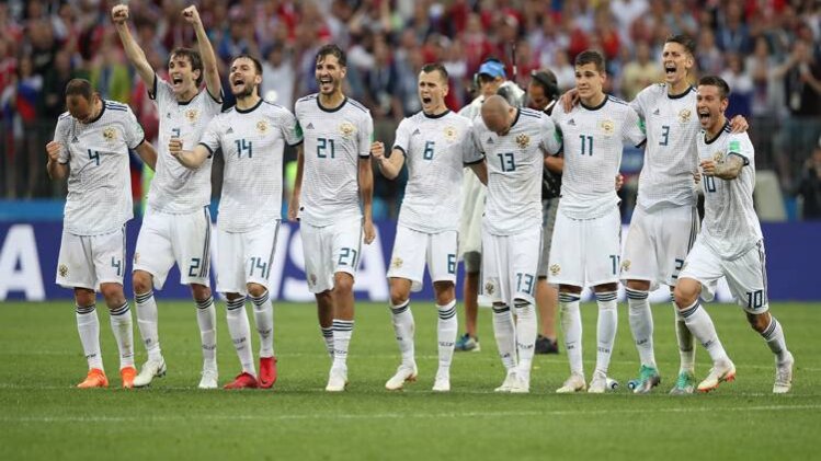 रूस फुटबॉल टीम 