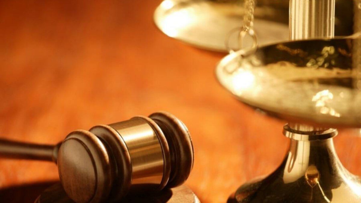 Justice and Law : टूटते परिवार और न्यायालयों में बढ़ते मामले