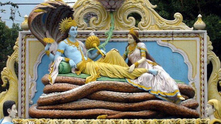 चातुर्मास में करें उपासना