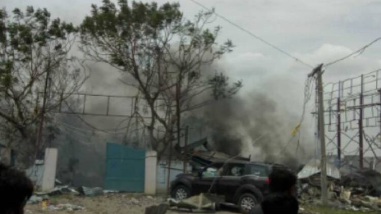 पटाखा फैक्ट्री में लगी आग 