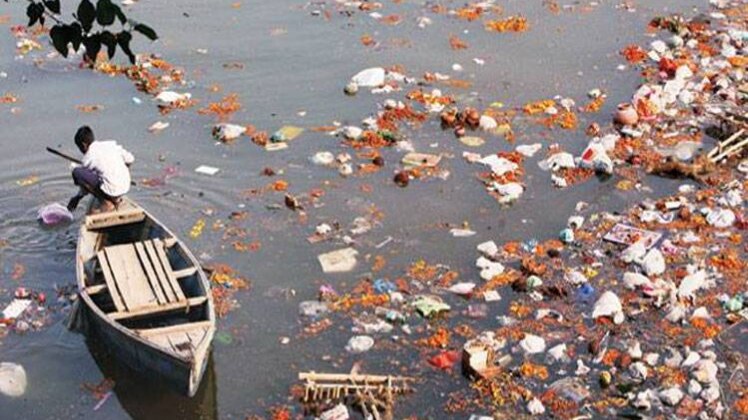 कब साफ होगी गंगा (फाइल फोटो)
