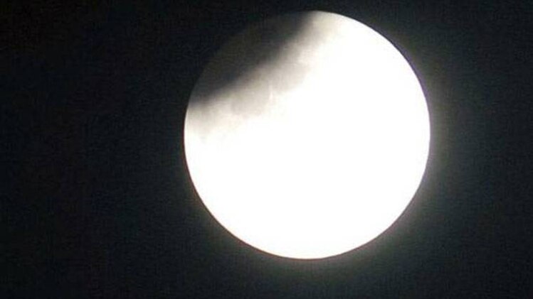 चंद्रग्रहण क्यों होता है? (Lunar eclipse)