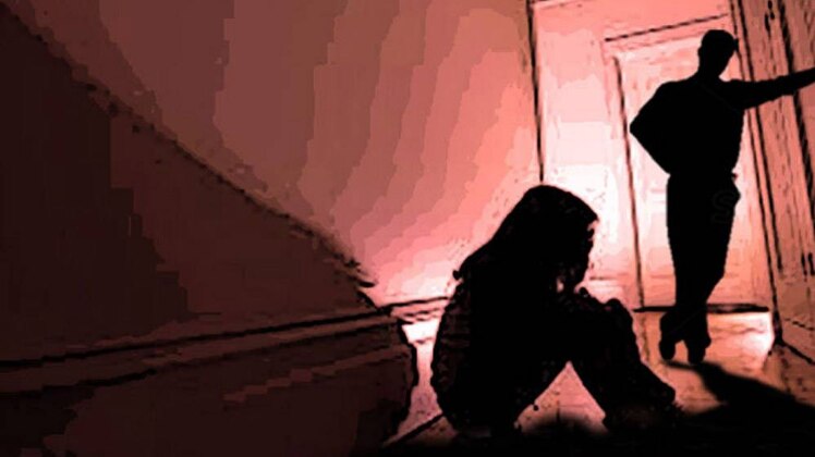 पुलिस ने रेप के आरोपी को गिरफ्तार कर लिया है