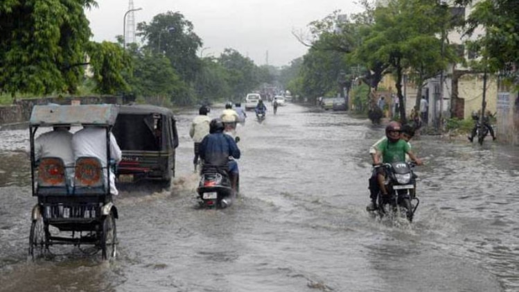 पटना में बारिश के कारण सोमवार को बंद रहेंगे स्कूल 