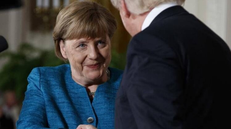 एंजेला मर्केल और डोनाल्‍ड ट्रंप