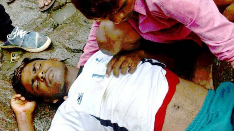 सेल्फी के चक्कर में 70 फुट ऊंचे वाटरफॉल से गिरा युवक