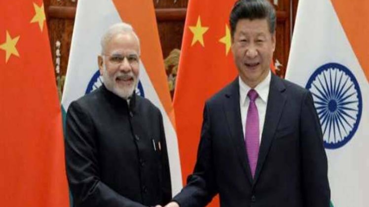 शी जिनपिंग के साथ पीएम मोदी (फाइल फोटो)