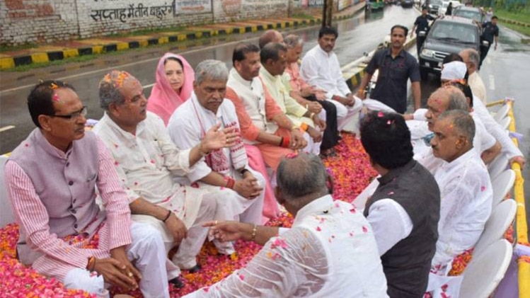 ग्वालियर में अटल बिहारी वाजपेयी की अस्थि कलश यात्रा